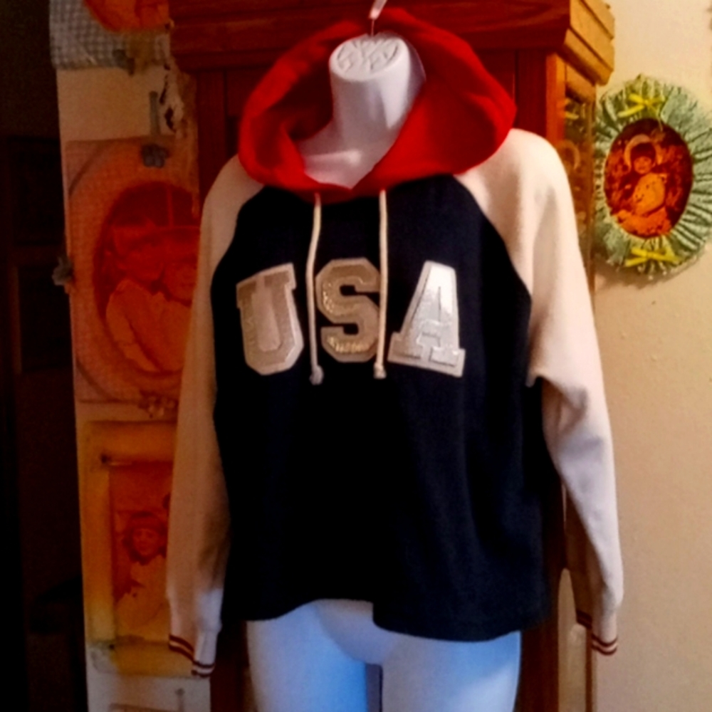 Cute,Vintage 80's,Red,White & Blue,USA🇺🇸,Patriotic,Hoody, Sweatshirt🇺🇸♥️🤍💙